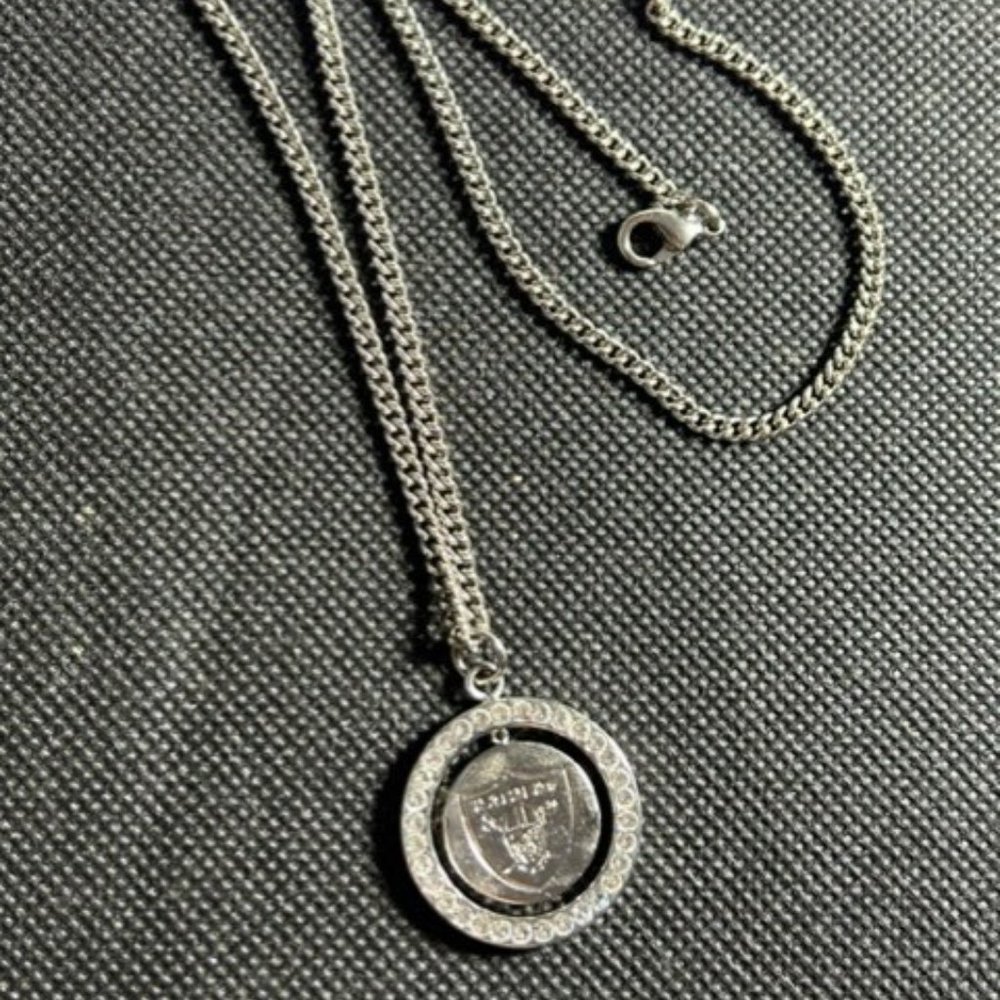 Las Vegas Raiders Football Team Womens 18" Necklace Jewelry